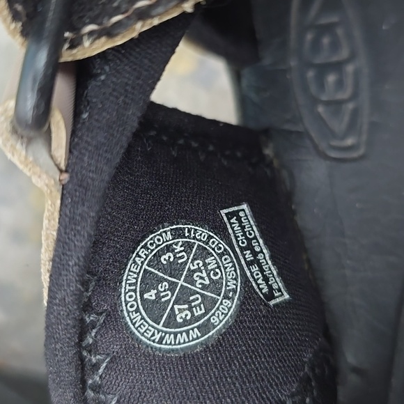 Keen Newport H2 Sandals - YOUTH Size 4 - Picture 10 of 15